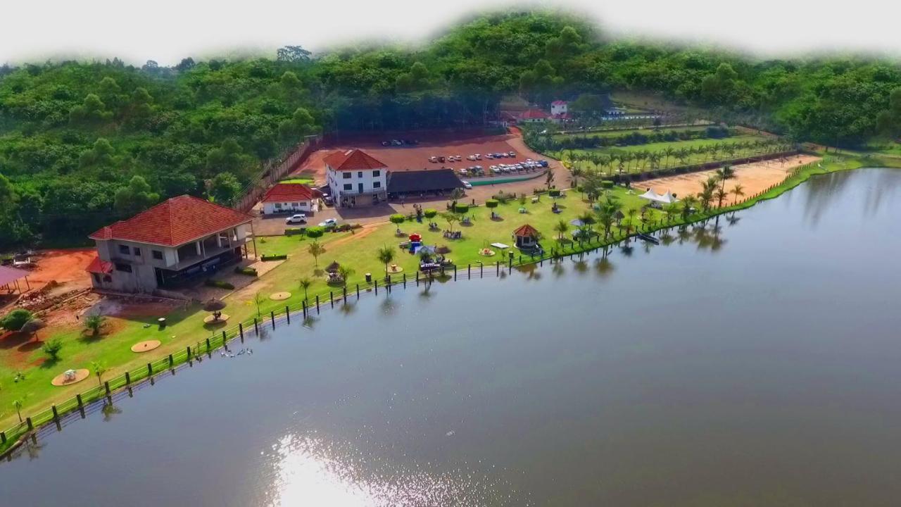Forest Park Resort Buloba Kültér fotó